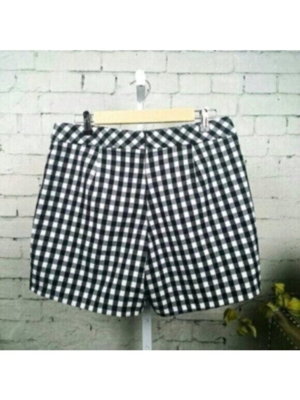For the Republic Floral Embroidered Gingham High-rise Shorts Black Size 10 - Picture 3 of 5